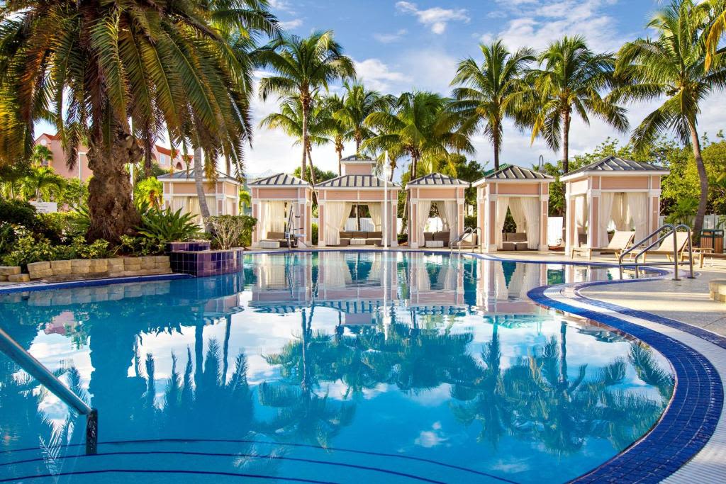 Doubletree Resort By Hilton Hotel Grand Key West pool